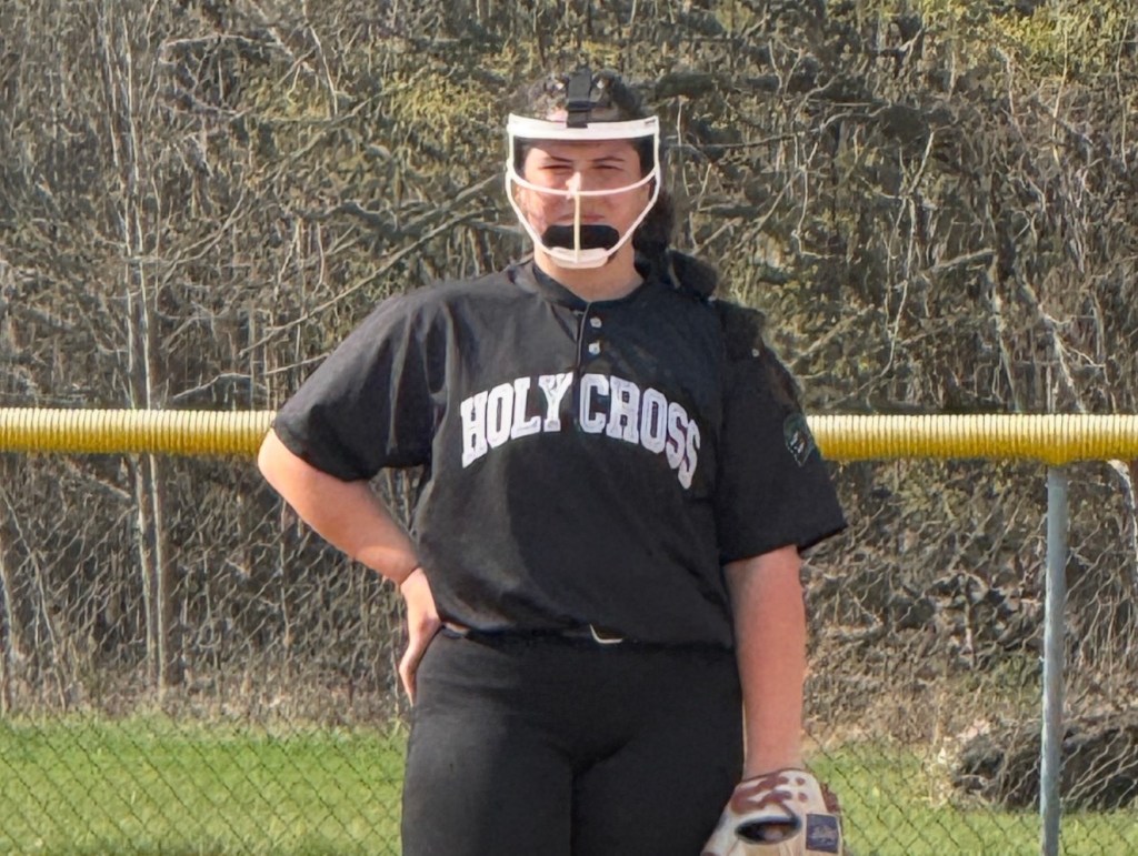 “ONE INNING, ALL MOMENTUM: HOLY CROSS TAKES CONTROL&nbsp;EARLY”